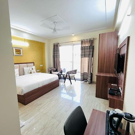 Hotel The Luxe 18 - Golf Course Road Gurgáon Exteriér fotografie